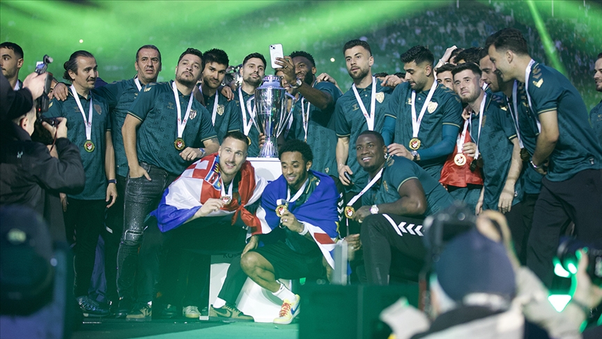 Kocaelispor, gol kralı çıkardı