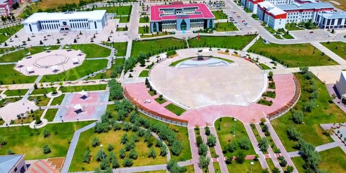 Aksaray Üniversitesi’ne “Spor Dostu Kampüs” ödülü