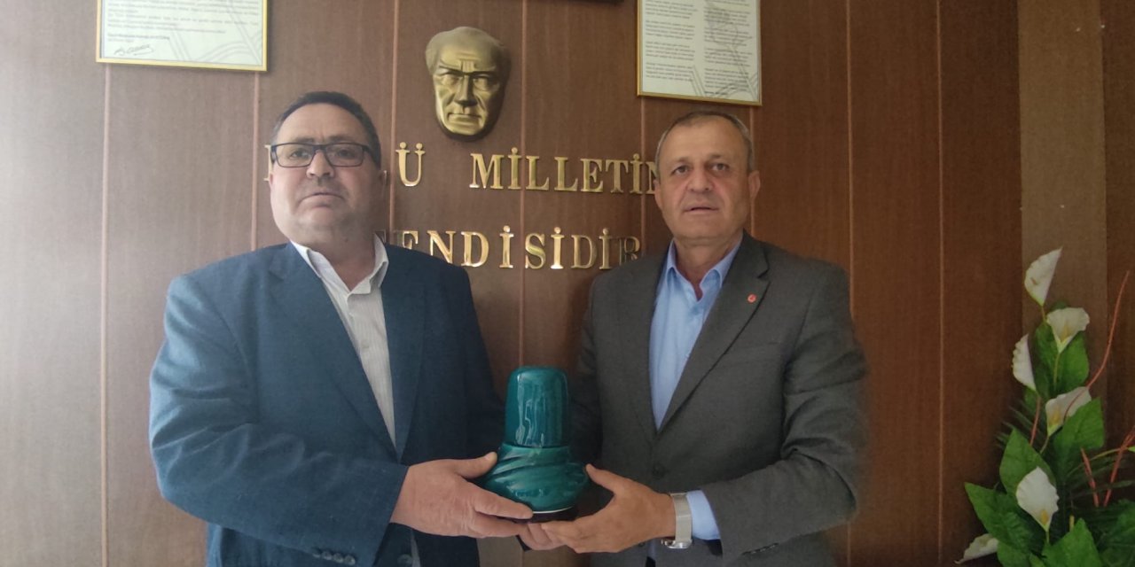 Konyalı muhtar çeyrek asırdır mahallesi için çalışıyor