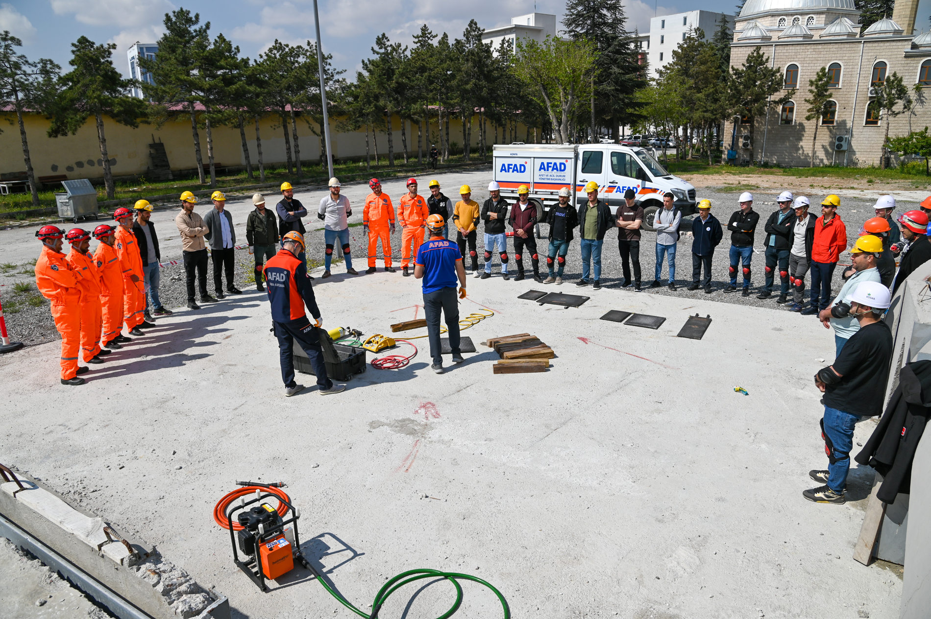 Selçuklu Belediyesi personeli afetlere hazırlanıyor