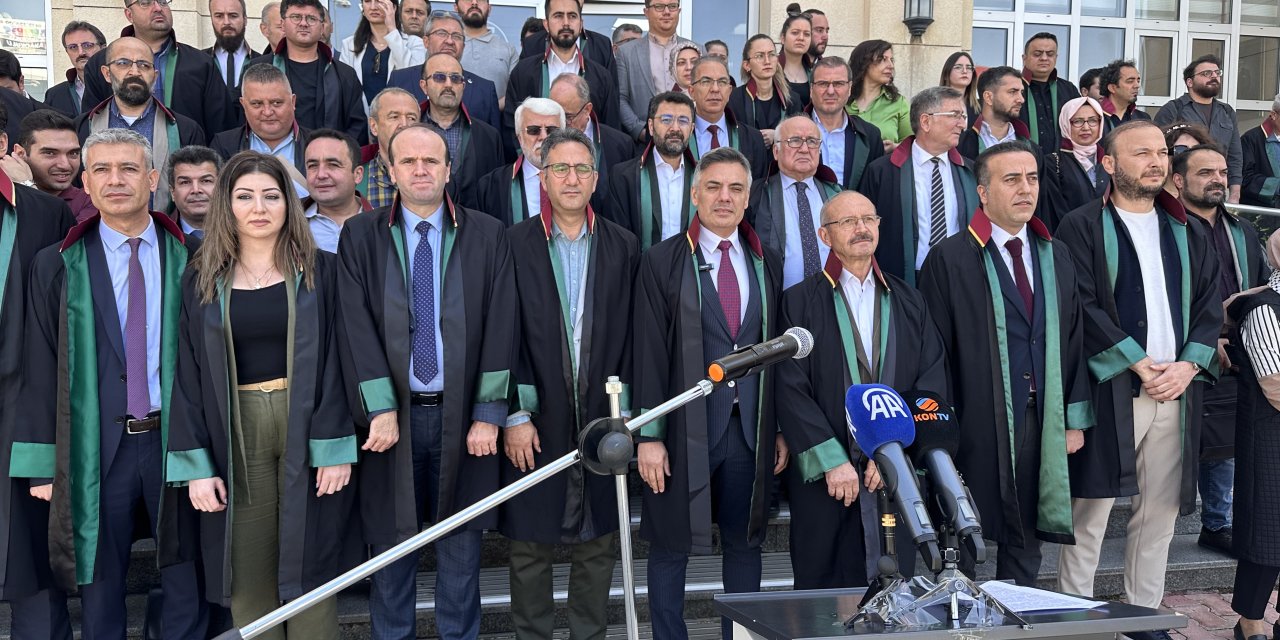 Konya'da avukatlar İsrail'in Gazze'ye saldırılarını protesto etti