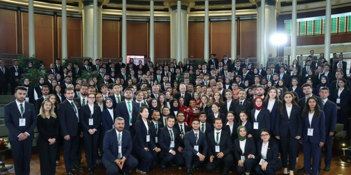 Cumhurbaşkanı Erdoğan: Terörsüz Türkiye kavşağını geçip Türkiye Yüzyılı’na hızla ulaşacağız