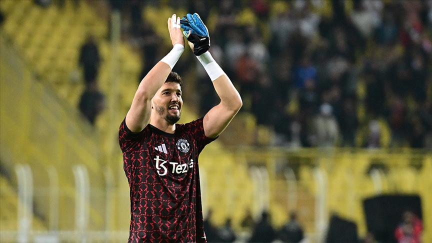 Altay Bayındır, "11. Türk" olacak