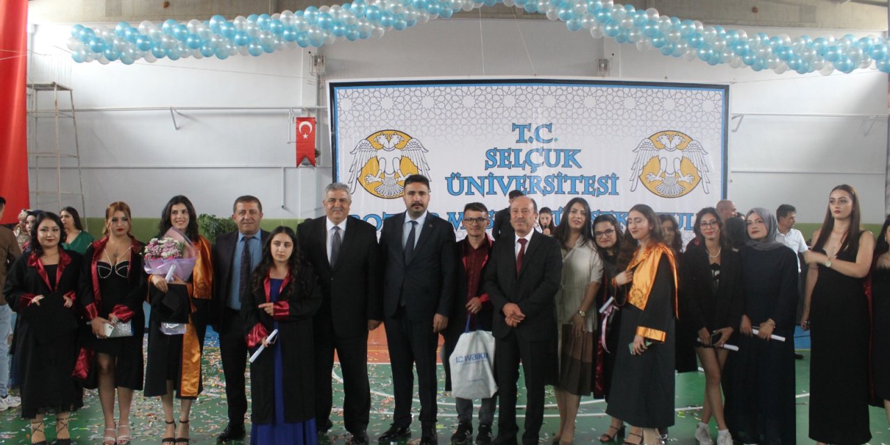 Başkan Karabulut, Bozkır Meslek Yüksekokulu mezuniyet törenine katıldı