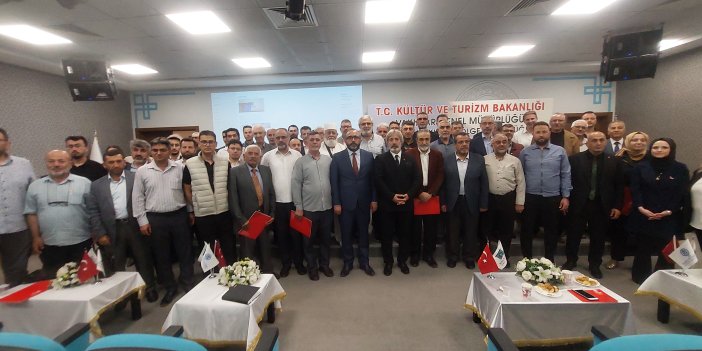 Vakıflar Bölge Müdürlüğü’nden bilgilendirme toplantısı