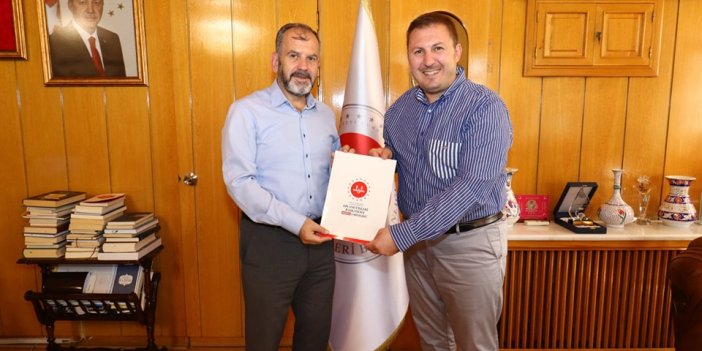 Hafız Kal Yarışması Türkiye Birincisi Özarpa’dan Müftü Öge’ye Ziyaret