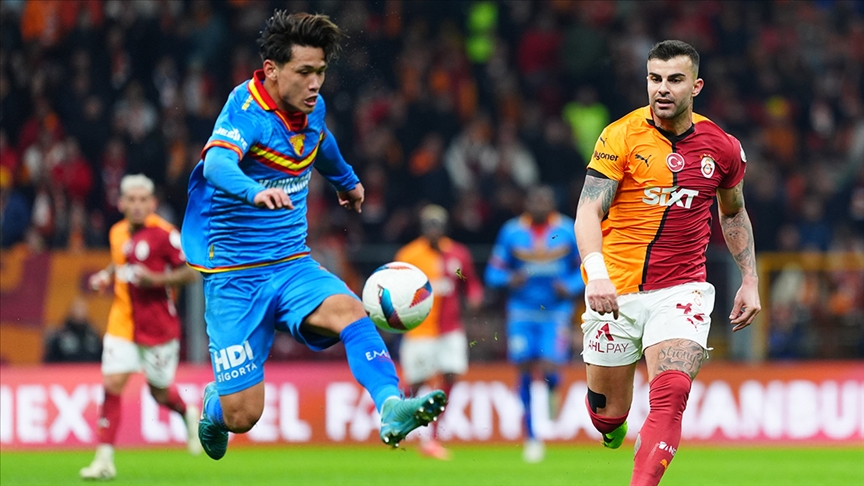 Şampiyon Galatasaray, Süper Lig'de Göztepe ile karşılaşacak