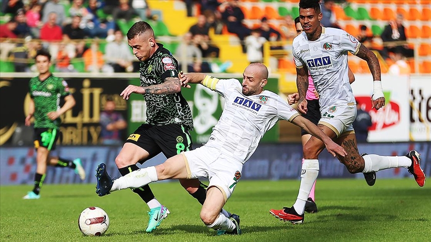 Konyaspor'da bir ayrılık daha yaşandı! Konyaspor transferi için çok uğraşmıştı!