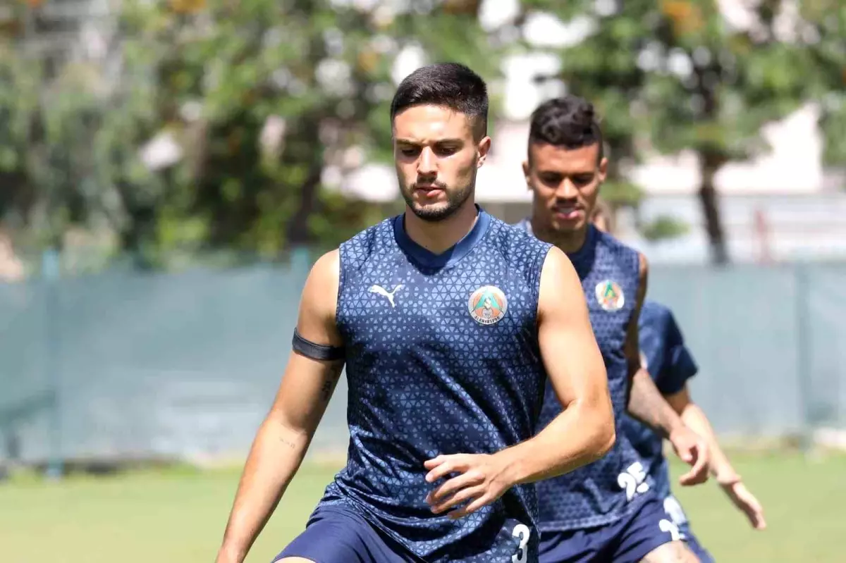 Alanyaspor Konyaspor maçı için hazırlıklarını sürdürüyor
