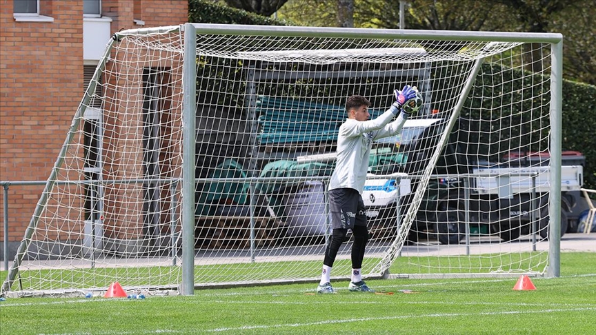 Trabzonspor'da kaleci Erol Can Çolak ameliyat oldu