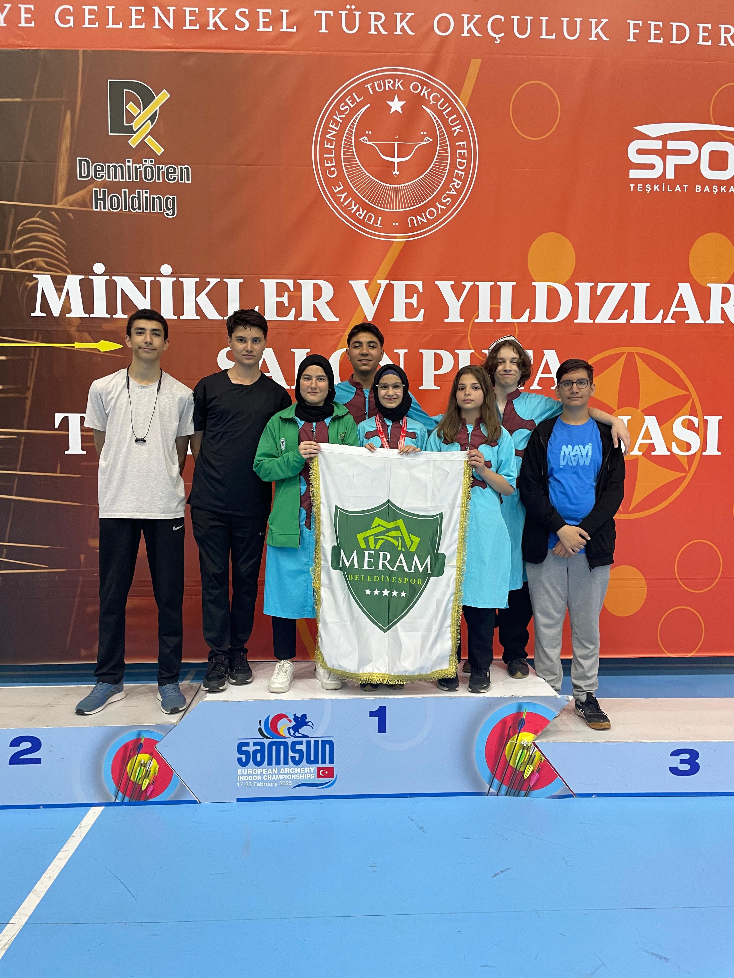 Meram Belediyesporlu Zeynep İnci Öz'den Türkiye ikinciliği gururu!