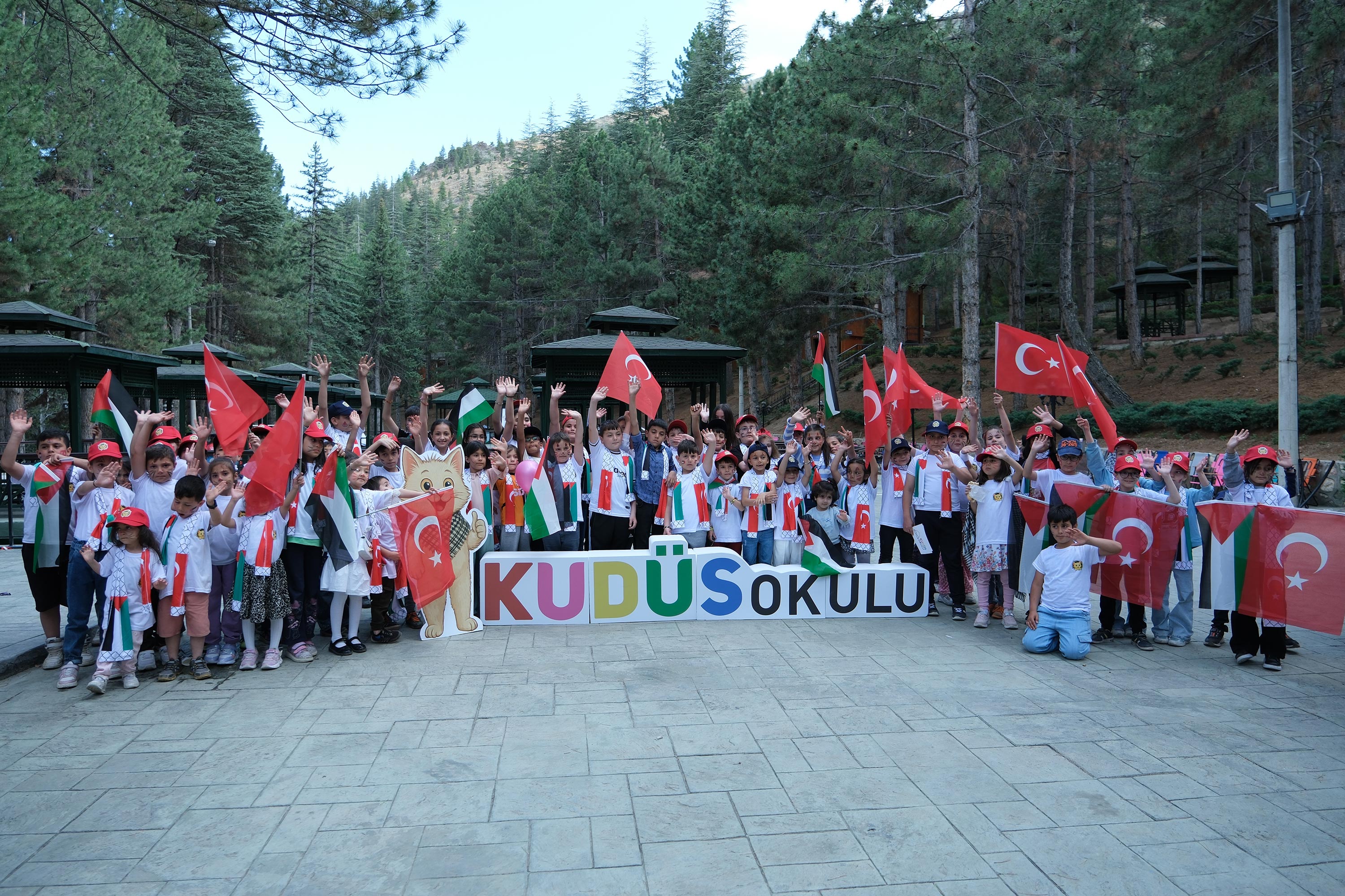 Kudüs Çalışma Grubu'ndan “Kudüs Okulu Çocuk Şenliği”