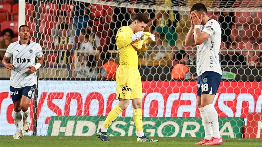 Fenerbahçe Hatayspor'a yenildi