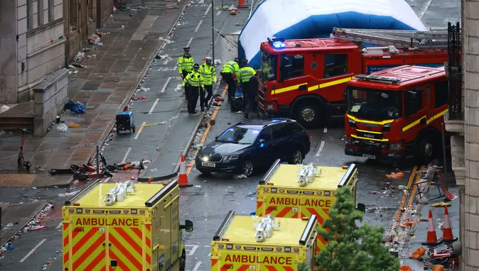 Liverpool'un şampiyonluk kutlamalarında 47 kişi yaralandı