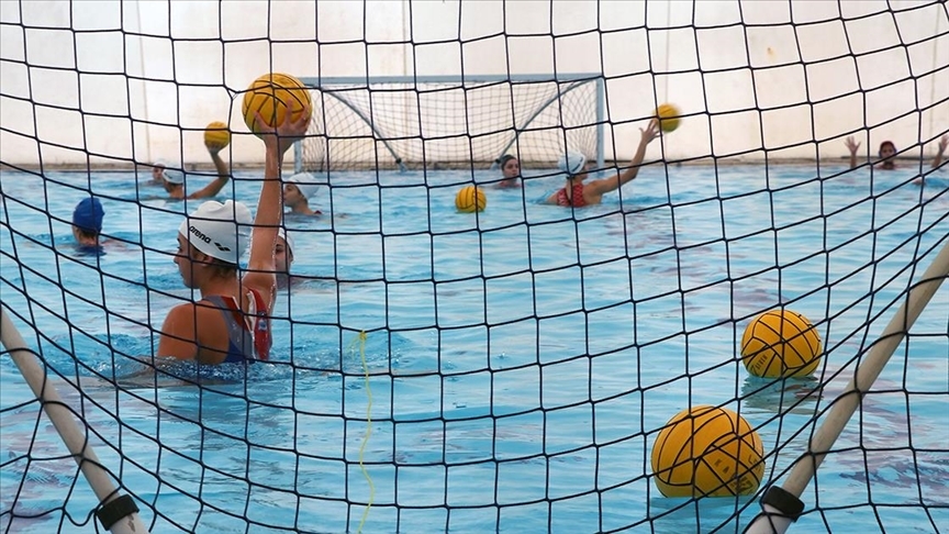 Kadın Sutopu Milli Takımı, Slovakya'da şampiyon oldu