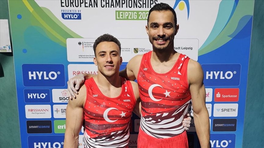 Milli cimnastikçiler Adem Asil ve Ferhat Arıcan finale kaldı