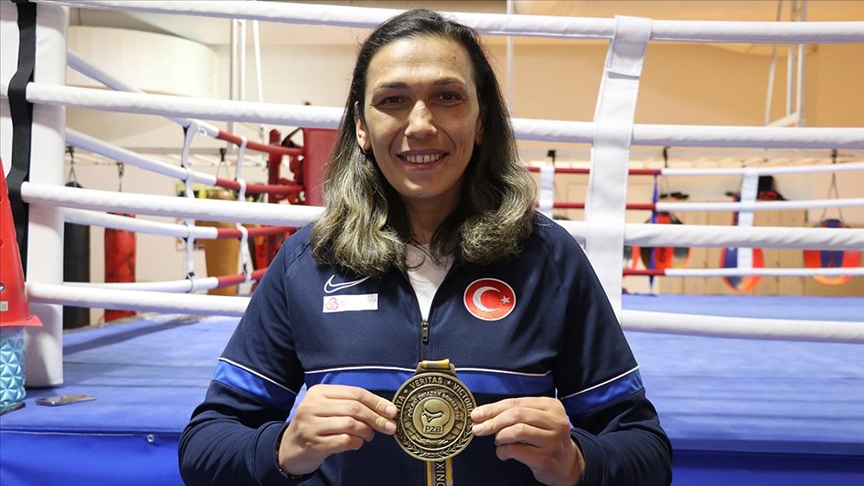 Elif Güneri, kız çocuklarına "örnek" olmak istiyor