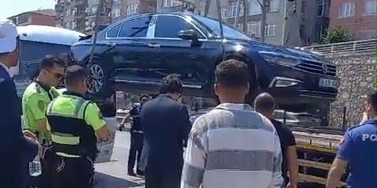 Alper Gezeravcı trafik kazası geçirdi