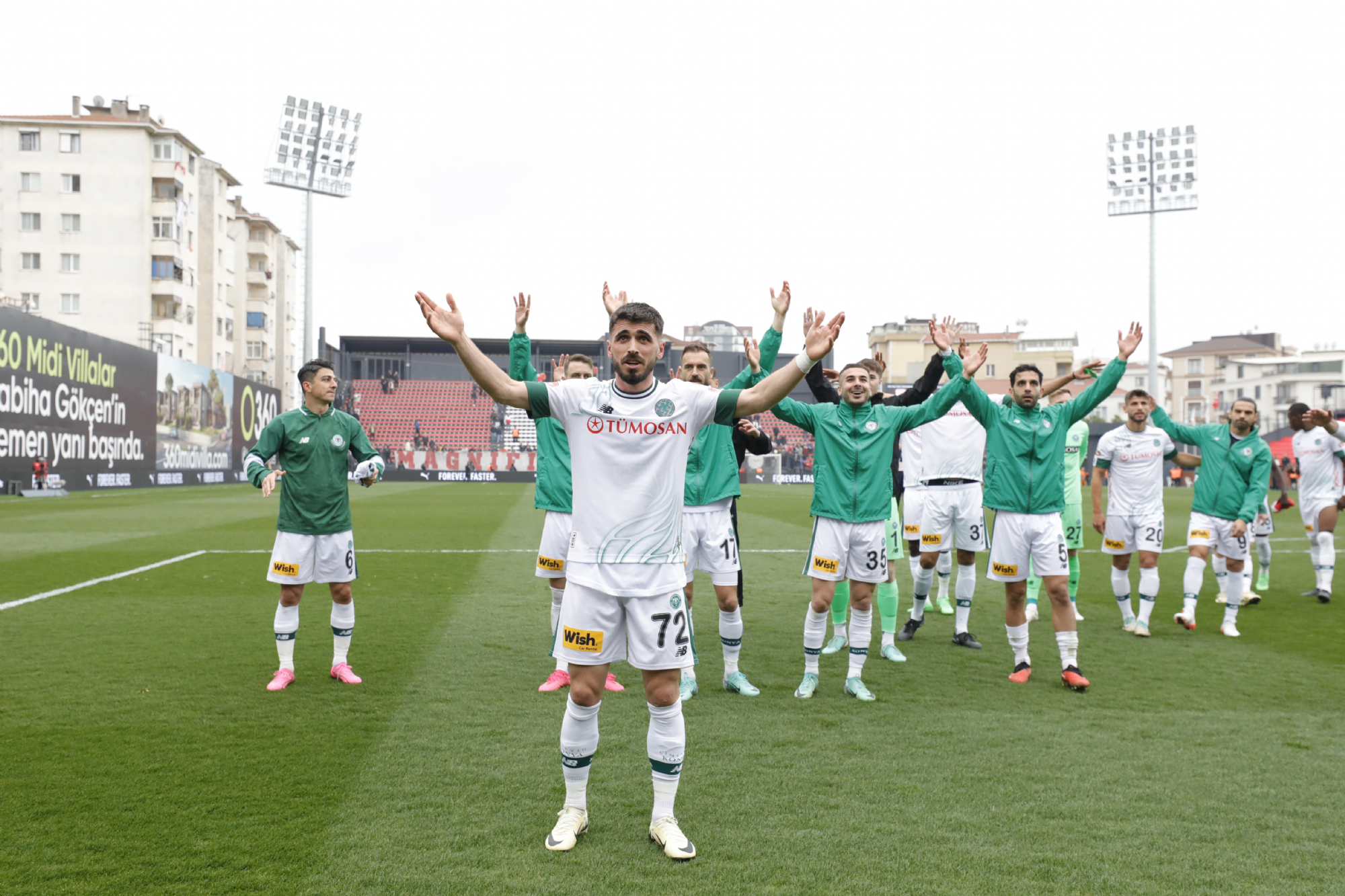 Konyaspor'da yaprak dökümü sürüyor! Yeşil - Beyazlılar kiralık katiline veda etti