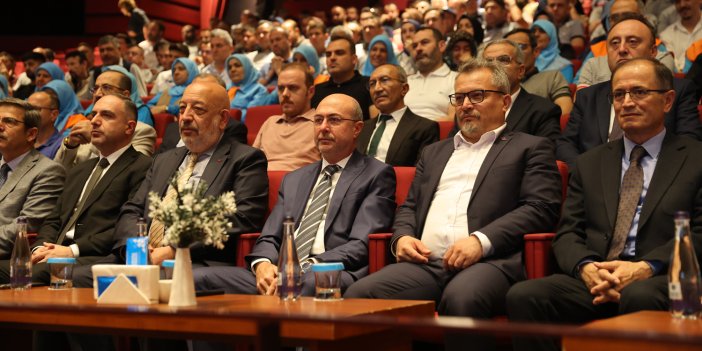 Başkan Pekyatırmacı belediye personeli ile bayramlaştı