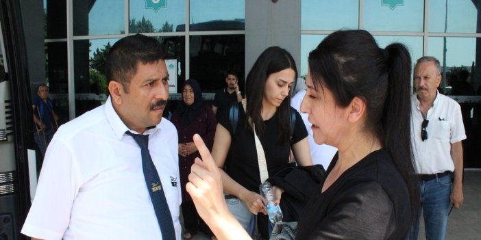 Yolcu gibi otobüse binen komiser, telefonla konuşan şoföre ceza kesti