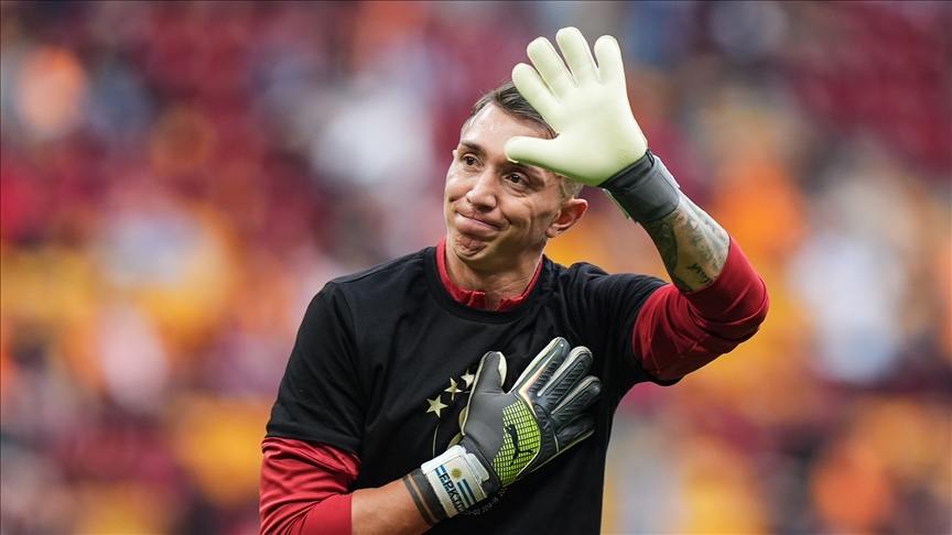 Muslera'dan veda mesajı