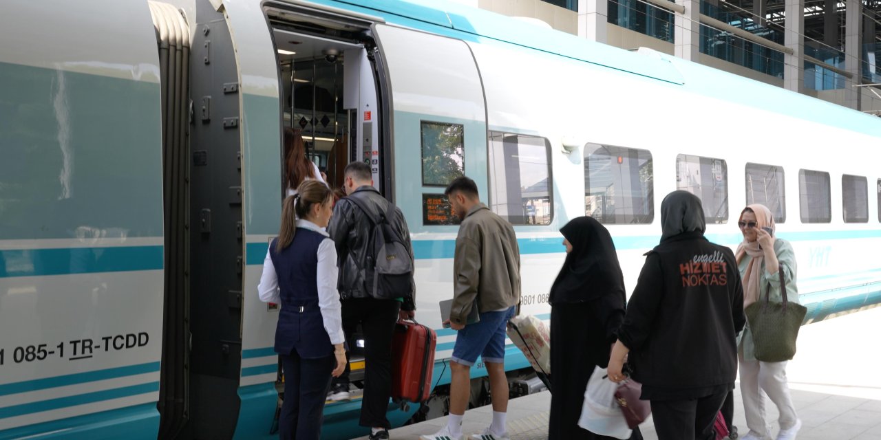 Bayramda YHT’lere ek sefer