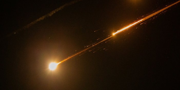 İran, İsrail’e yeni füze saldırıları gerçekleştirdi