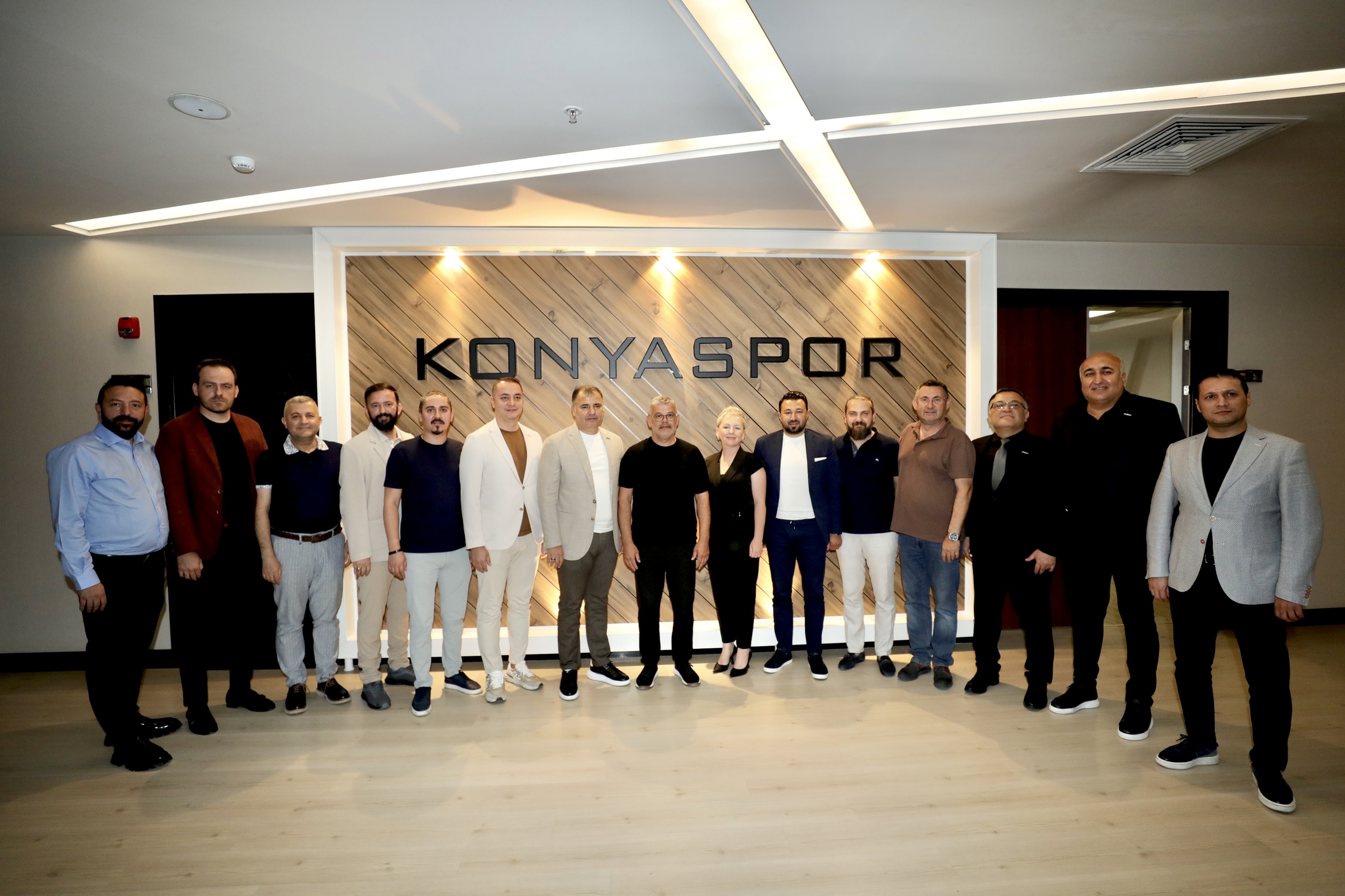 TÜGİK Konya Girişimci İş İnsanları Derneği'nden Başkan Atiker'e "Hayırlı olsun" ziyareti!