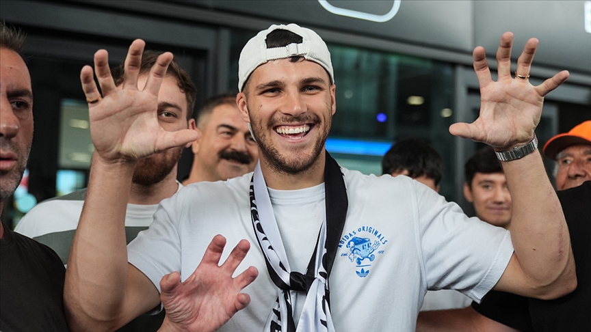 Beşiktaş, Çek futbolcu David Jurasek'i kiralık olarak kadrosuna dahil etti