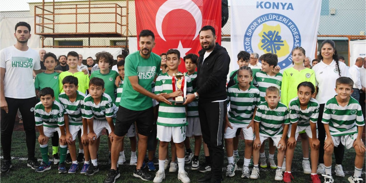 Konyaspor Akademi 3 kategoride de şampiyonluk elde etti