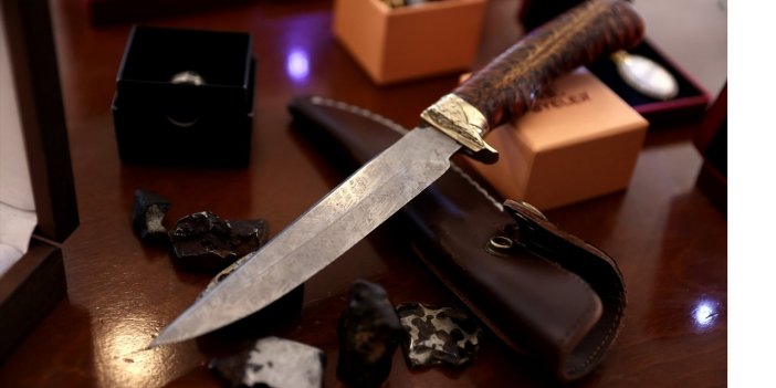 Konyalı koleksiyoner otomobil fiyatına hediyelik bıçak satacak