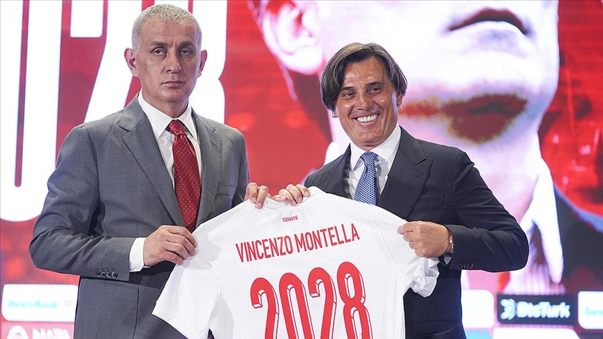 Montella imzayı attı