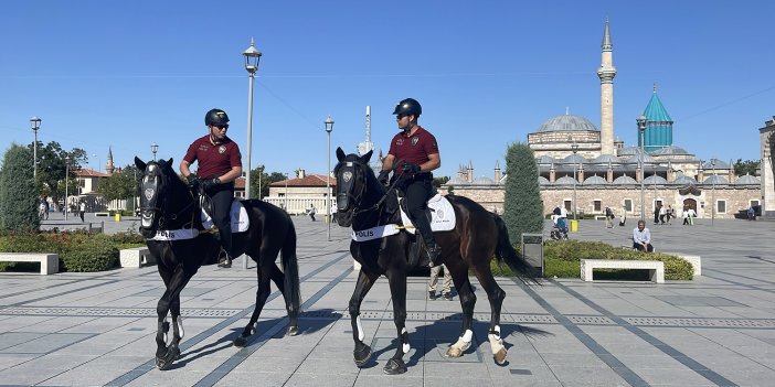 Vatandaştan ilgi gördü! Konya'da atlı polis birliği göreve başladı