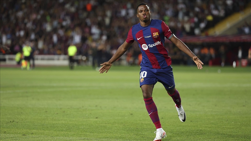 Monaco, Barcelona'dan Ansu Fati'yi satın alma opsiyonuyla kiraladı