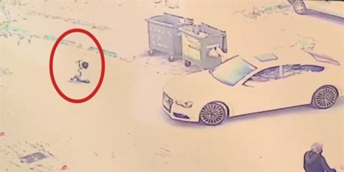 Otomobilin çarptığı çocuk ağır yaralandı; o anlar kamerada