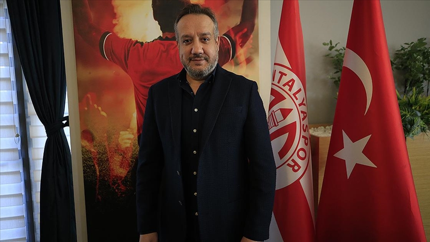 Antalyaspor Başkanı Sinan Boztepe görevi bıraktı