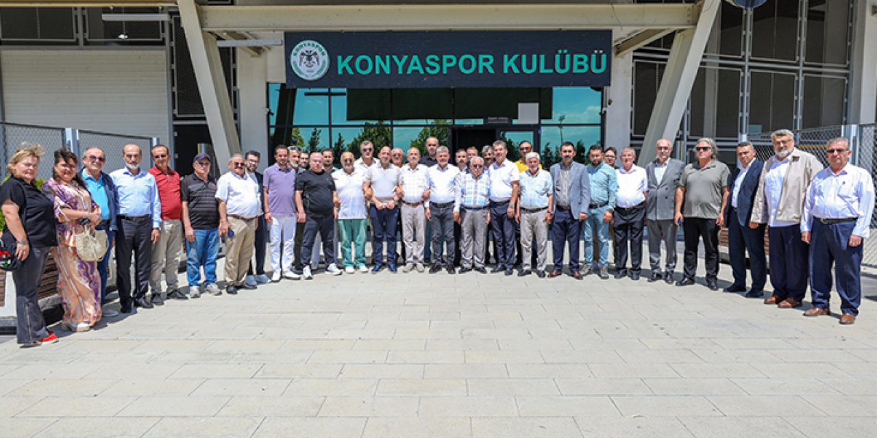 Konya Eşrafı Başkan Ömer Atiker'i ziyaret etti