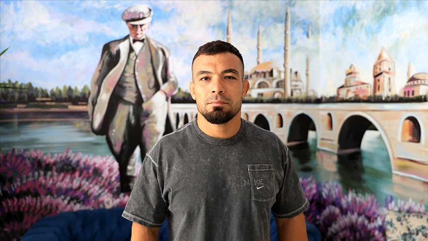 Son iki yılın şampiyonu başpehlivan Zeybek'in hedefi altın kemerin sürekli sahibi olmak