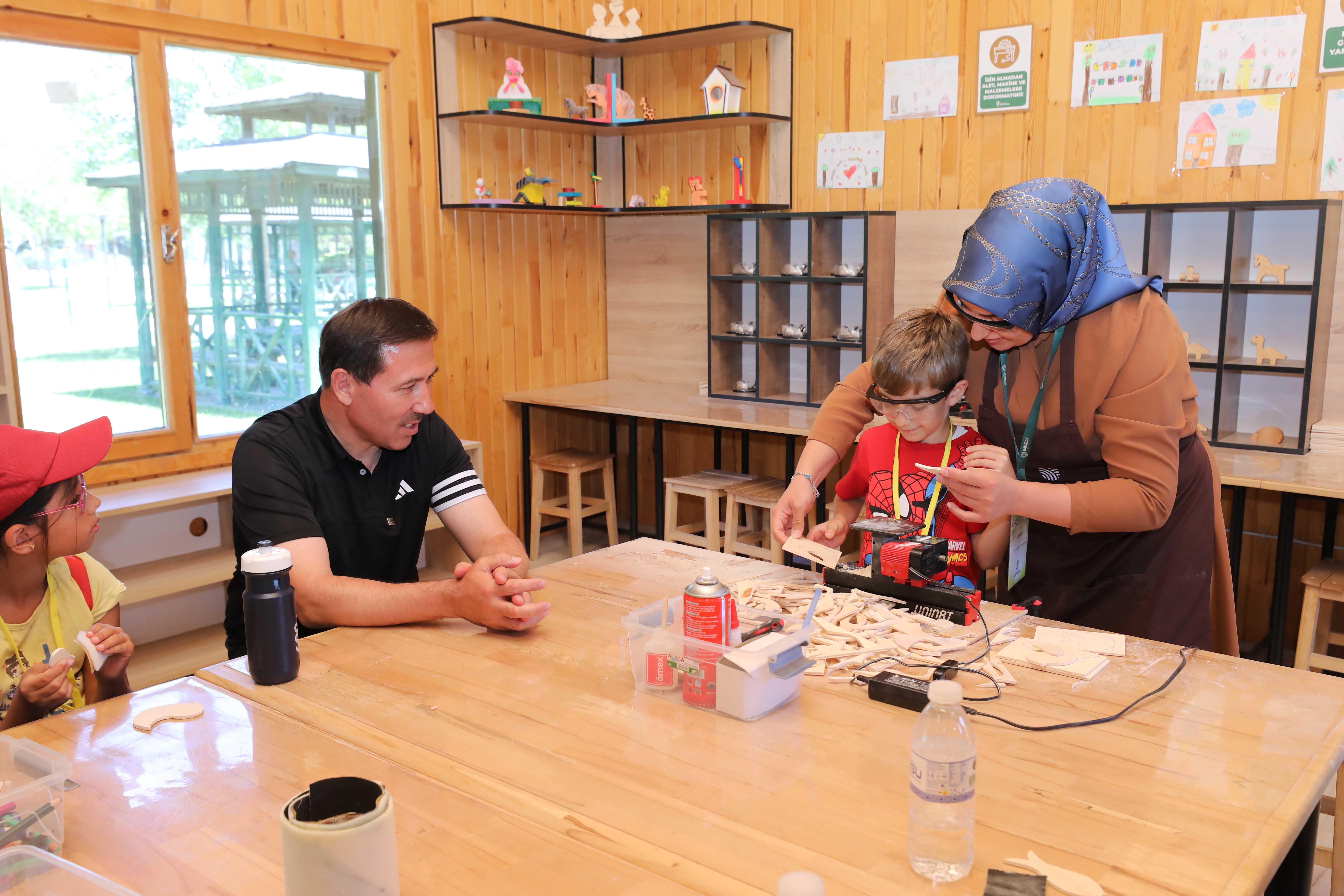 Başkan Kılca, Tabiat Mektebi Yaz Okulu’nda öğrencilerle buluştu