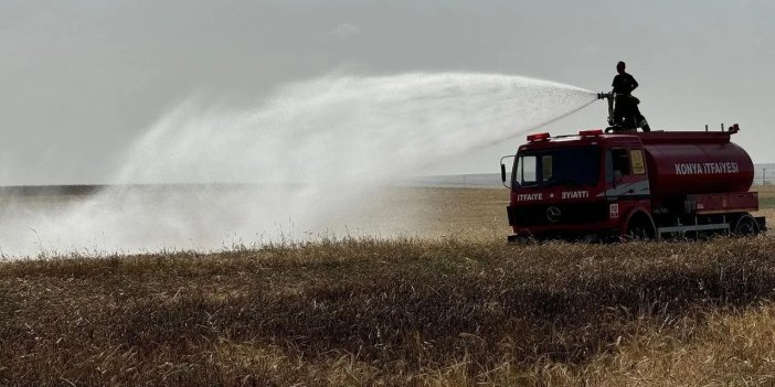 Konya'da arpa ekili alanda çıkan yangın söndürüldü