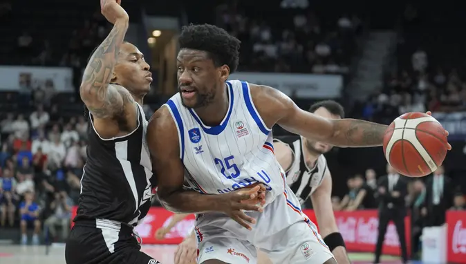 Anadolu Efes'te ayrılık yaşandı