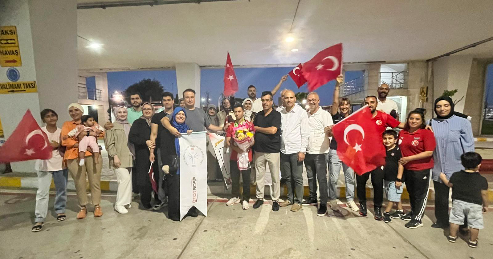 Muhammed Eren Uysal’dan Avrupa ve dünya rekoru!