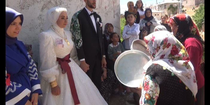 Aşağı Eşenler Köyü'nde Örnek Düğün: 'Eski Köye Eski Adet' Silahsız Kutlama ve Geleneksel Alay