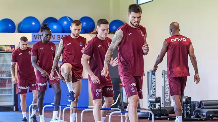 Bordo-mavililerde sezon hazırlığı sürüyor