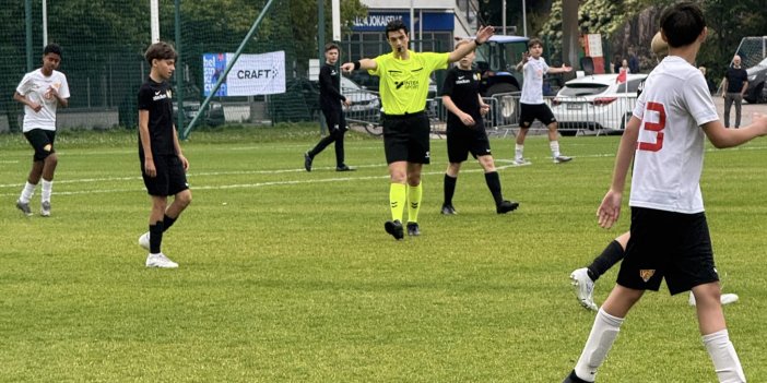 Konyalı genç hakem ülkemizi başarıyla temsil ediyor