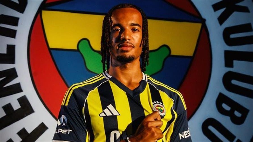 Fenerbahçe tarihinin dördüncü İngiliz futbolcusu Archie Brown