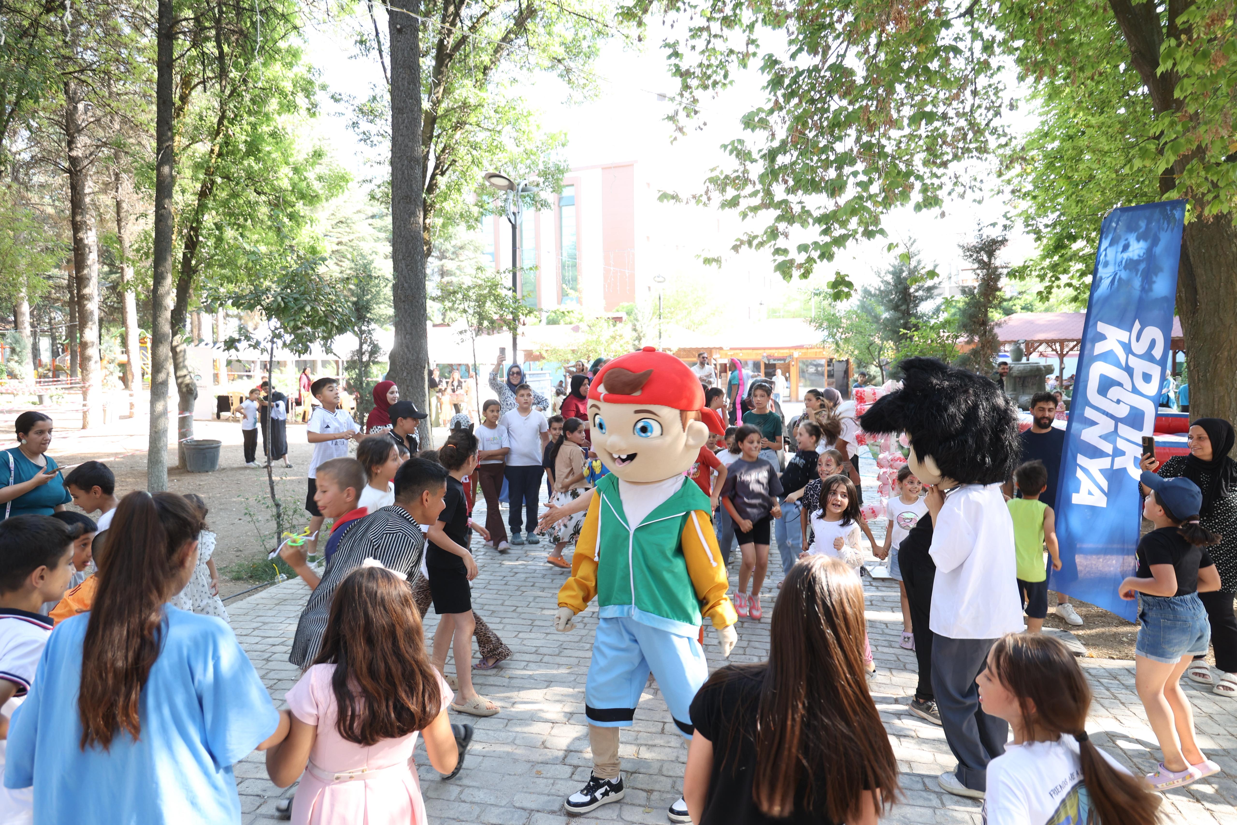 Başkan Altay: “13 ilçede düzenleyeceğimiz ilçe şenliklerimiz başladı”