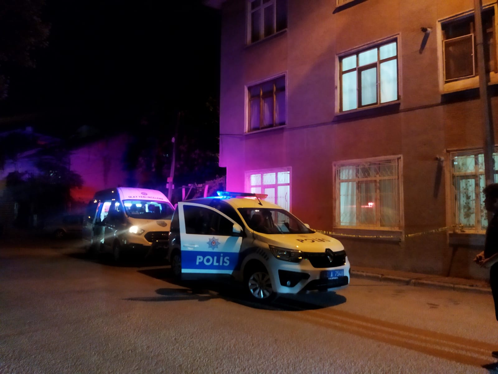 Konya'da 3. kattan düşen 8 yaşındaki çocuk ağır yaralandı