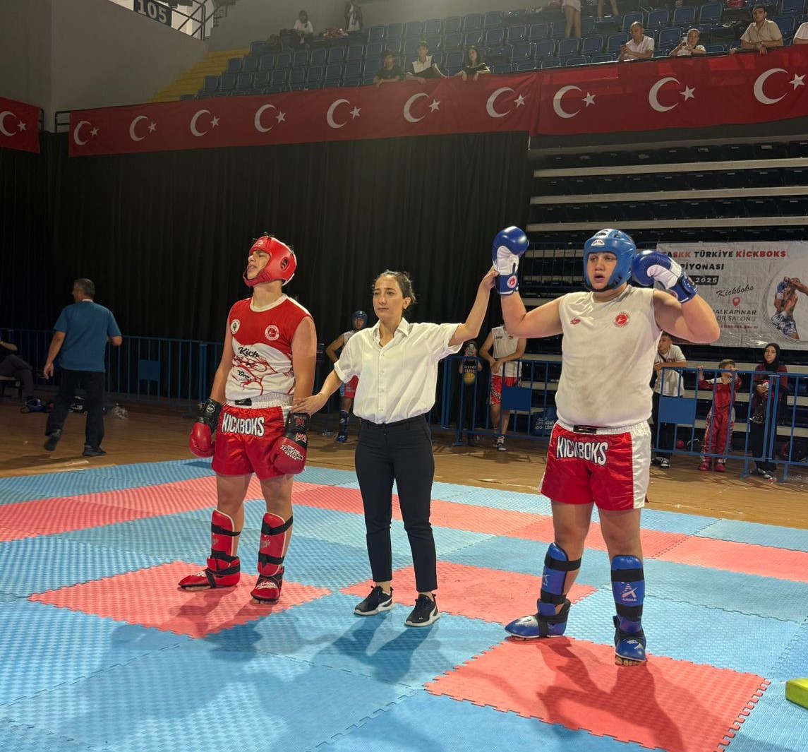 Meram Belediyespor’dan kick boks’ta gururlandıran bir başarı daha